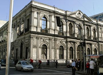 chile/metropolitan-region-of-santiago/landmark/palacio-larrain-zanartu