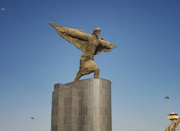 iraq/qadisiyyah/landmark/abbas-ibn-firnas-square