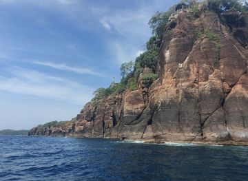 sri-lanka/trincomalee/landmark/swami-rock-dive-site