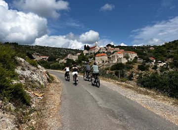 croatia/hvar/landmark/rent-a-bike-e-bike-jadran-coaching