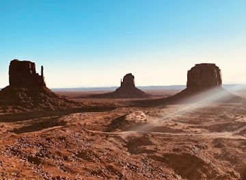 arizona/monument-valley/landmark/four-corners-monument