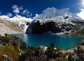 peru/huaraz/landmark/cordillera-blanca-summit