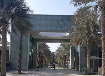 united-arab-emirates/abu-dhabi-region/landmark/umm-al-emarat-park