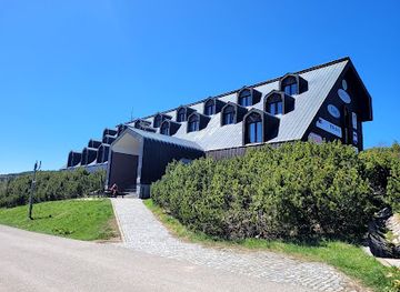 czechia/krkonose/landmark/cottage-vyrovka