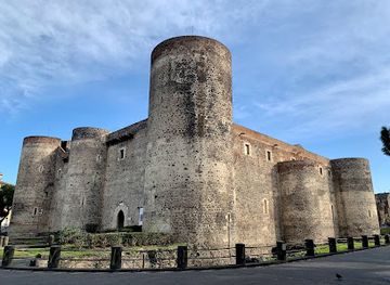 italy/catania/borgo-sanzio/landmark/ursino-castle