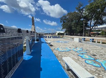 nauru/anabar-district/landmark/wwii-memorial-monument