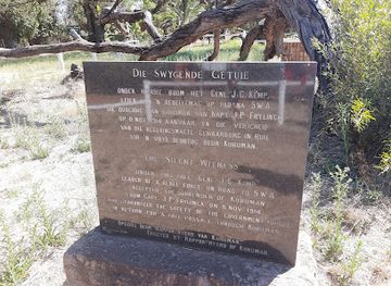 south-africa/northern-cape/landmark/truce-tree