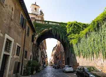 italy/rome/landmark/via-giulia