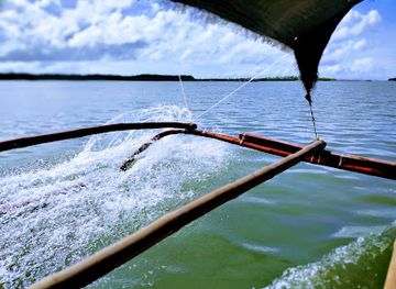 philippines/bicol-region/landmark/panumbagan-sandbar