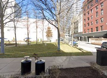 tennessee/nashville/landmark/me-and-my-coworker