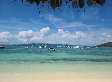 british-virgin-islands/jost-van-dyke-beaches/landmark/foxy-s-jost-van-dyke-british-virgin-islands