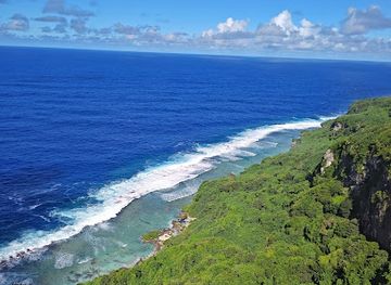 tonga/lofanga/landmark/fangatave-cliffs-lookout-platform