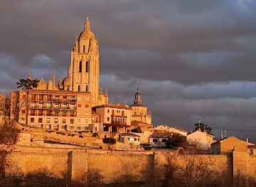 spain/segovia/landmark/casco-historico-de-segovia