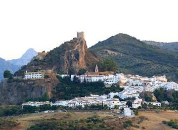 spain/ronda/landmark/zahara-de-la-sierra