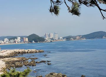 south-korea/busan/landmark/busan-green-railway
