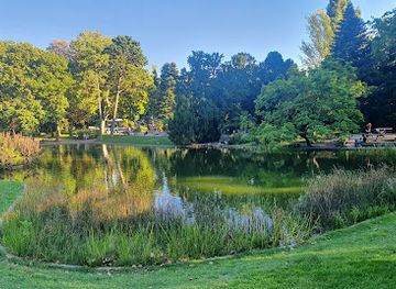austria/vienna/wahring/landmark/bergsee-im-turkenschanzpark