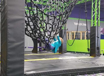 minnesota/rochester/landmark/air-insanity-indoor-trampoline-park
