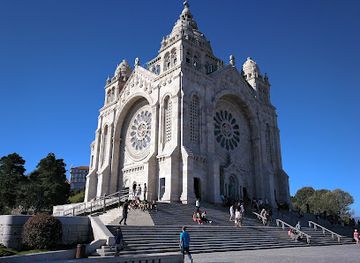 portugal/viana-do-castelo/landmark/elevador-de-santa-luzia
