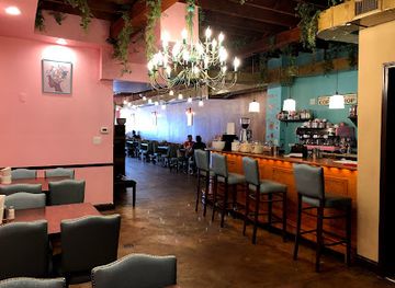 illinois/cicero/landmark/dulce-mami-cafe