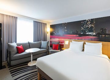 france/bordeaux/bordeaux-city-center/landmark/novotel-bordeaux-centre