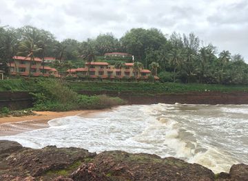 india/goa/candolim/landmark/sinquerim-beach