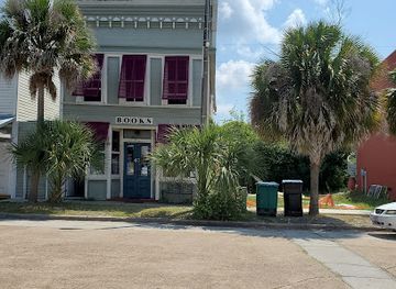 florida/apalachicola/landmark/downtown-books-purl