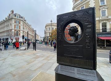 united-kingdom/london/landmark/agatha-christie-memorial