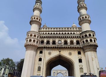 india/hyderabad/charminar/landmark/shri-bhagya-laxmi-mandir-charminar