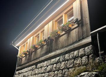 italy/madonna-di-campiglio/landmark/rifugio-tuckett-e-sella