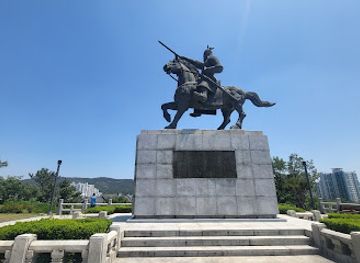 south-korea/gyeongju/landmark/hwangseong-park