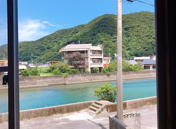 japan/yakushima/landmark/yakusugirou-shichifuku