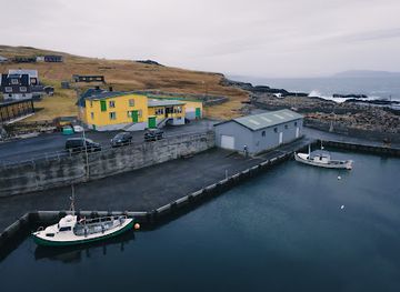 faroe-islands/skuvoy-island/landmark/cafein-a-molini