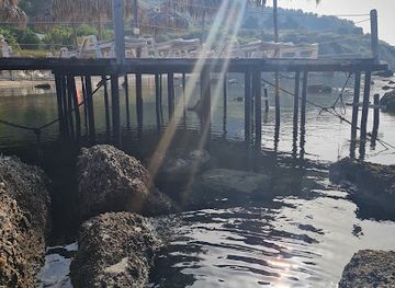 albania/durres-coast/landmark/plazhi-kallmit-e-curilla