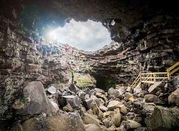 iceland/western-region/landmark/the-cave-vidgelmir