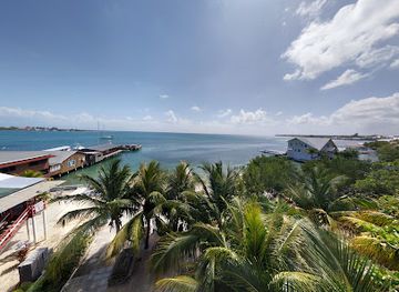 honduras/utila/landmark/captain-morgan-s-dive-center
