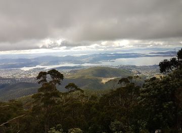 australia/mount-wellington/landmark/sphinx-rock-lookout