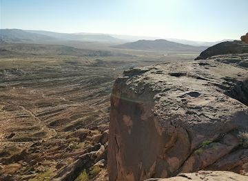 utah/st-george/landmark/peekaboo-ridge