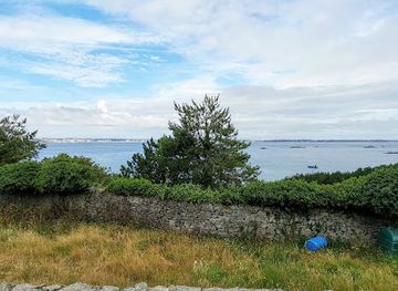 guernsey/les-tielles/landmark/saint-tugual-s-chapel