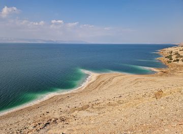 jordan/dead-sea-region/landmark/salty-rocks