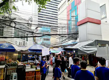 Lalai Sap Market