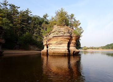 wisconsin/wisconsin-dells/landmark/lone-rock