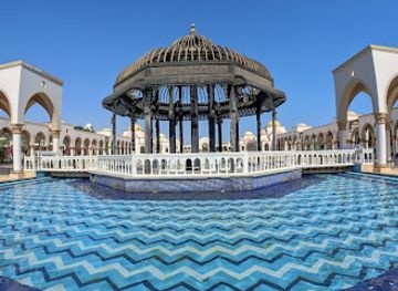 egypt/hurghada/sheraton-road/landmark/arrival-piazza