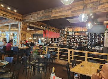 jamaica/liguanea-plains/landmark/uncorked-too