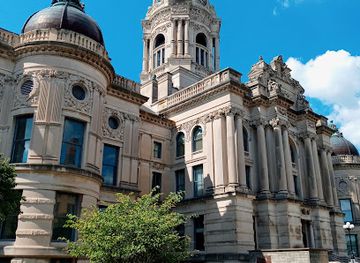 indiana/southern-indiana/landmark/old-vanderburgh-county-courthouse