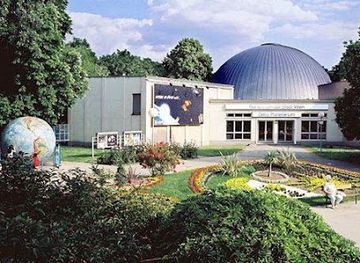 austria/vienna/leopoldstadt/landmark/vienna-planetarium