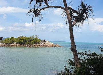 indonesia/bangka-belitung-islands/landmark/pantai-tanjung-kerasak-bangka-selatan