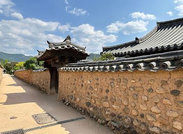 south-korea/gwandong-region/landmark/village-of-the-nampyeong-moon-clan
