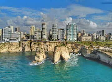 lebanon/broummana/landmark/al-raouche-rocks