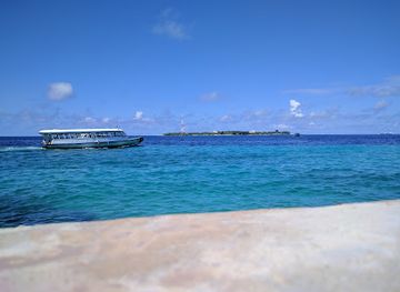 maldives/gaafu-alif-atoll/landmark/tsunami-monument