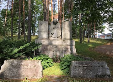 finland/south-karelia/landmark/lallukka-grave-monument